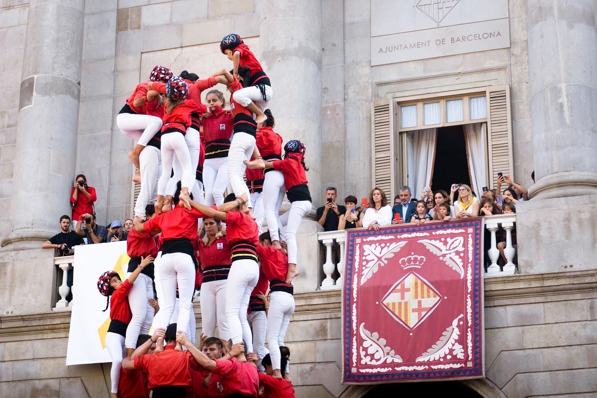 Actuació castellera durant les festes de la Mercè | Wikicommons