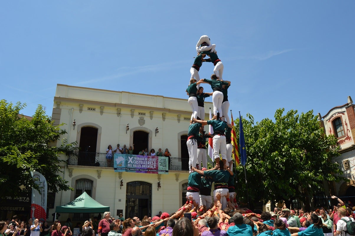 4 de 7 dels Castellers de Caldes de Montbui | Albert Aguilera (Wikicommons)
