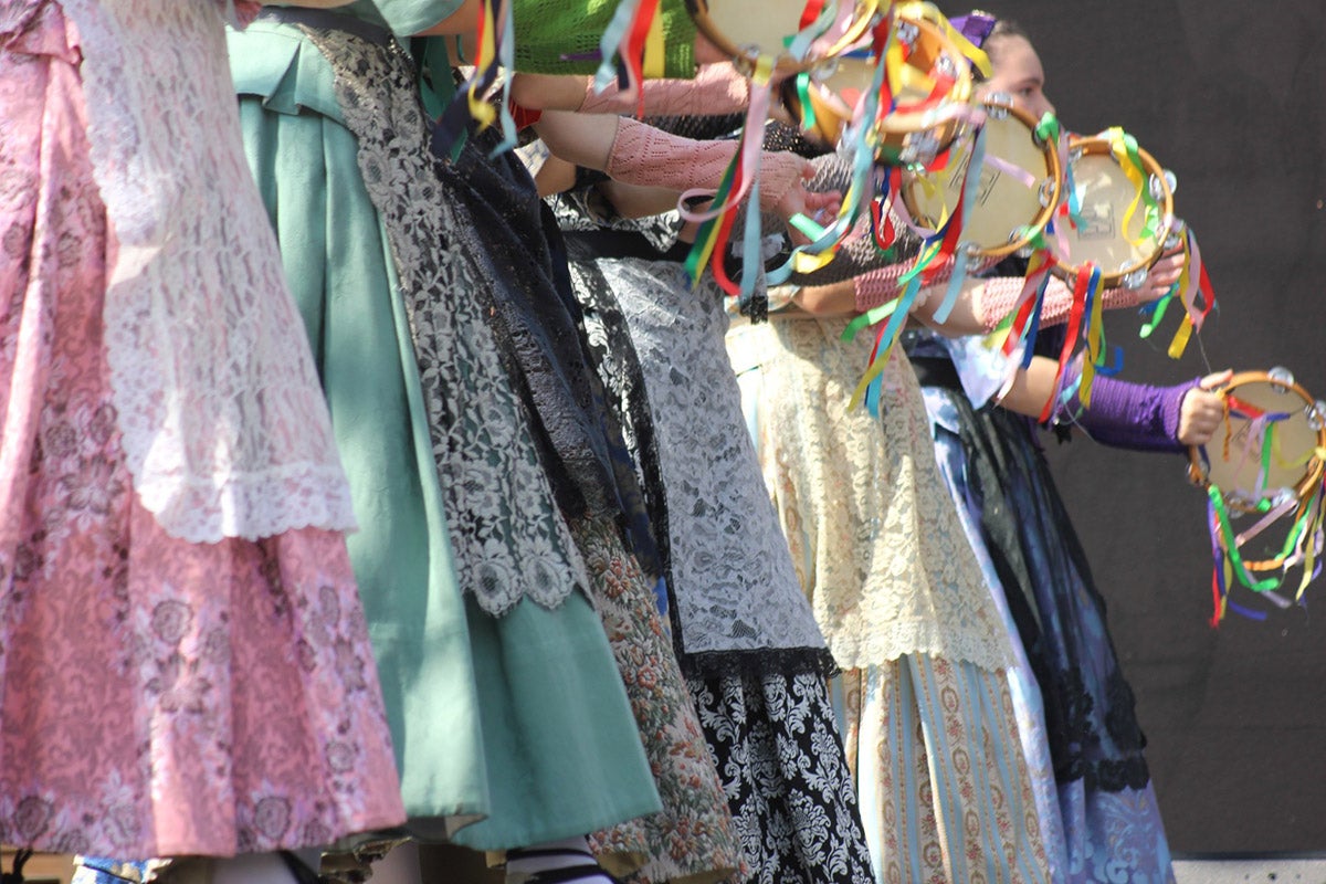 El festival, el divendres 26 de setembre, reunirà vint esbarts a la plaça Sant Jaume