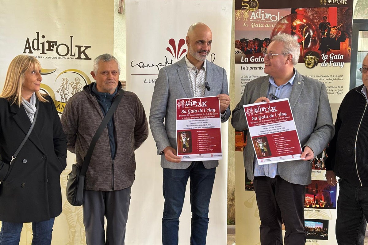 Oriol Lázaro i Ivan Besora, en la presentació de la Gala a Campdevànol / Foto: Adifolk