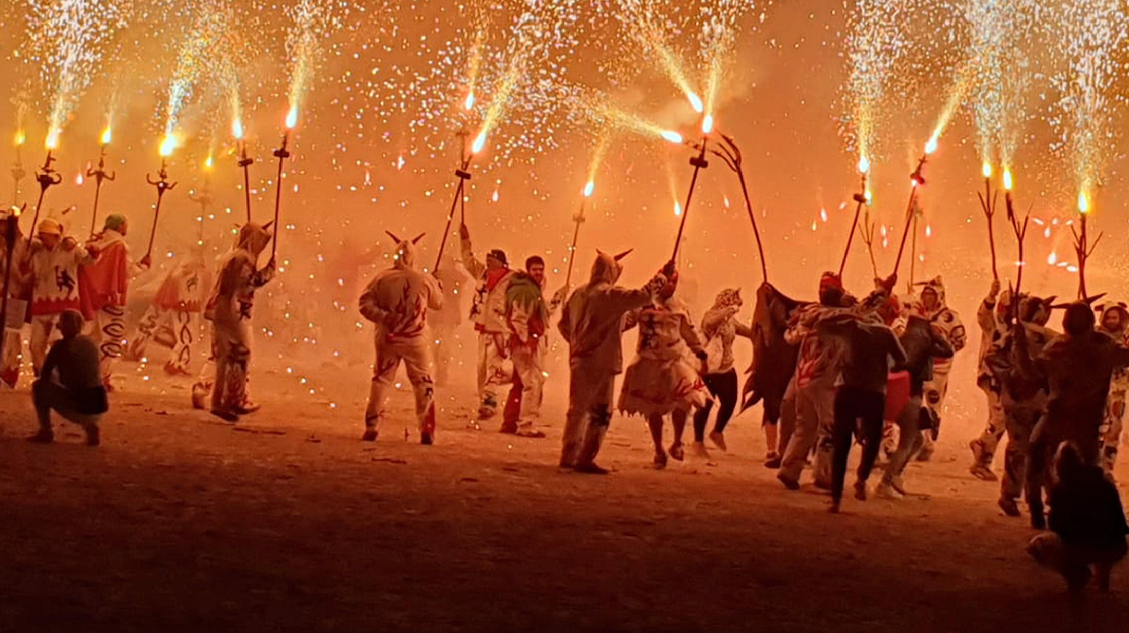 Amb la Casa de la Festa de Cambrils, la població se situa en la línia d’altres municipis que han apostat per dotar la cultura festiva d’infraestructures pròpies 