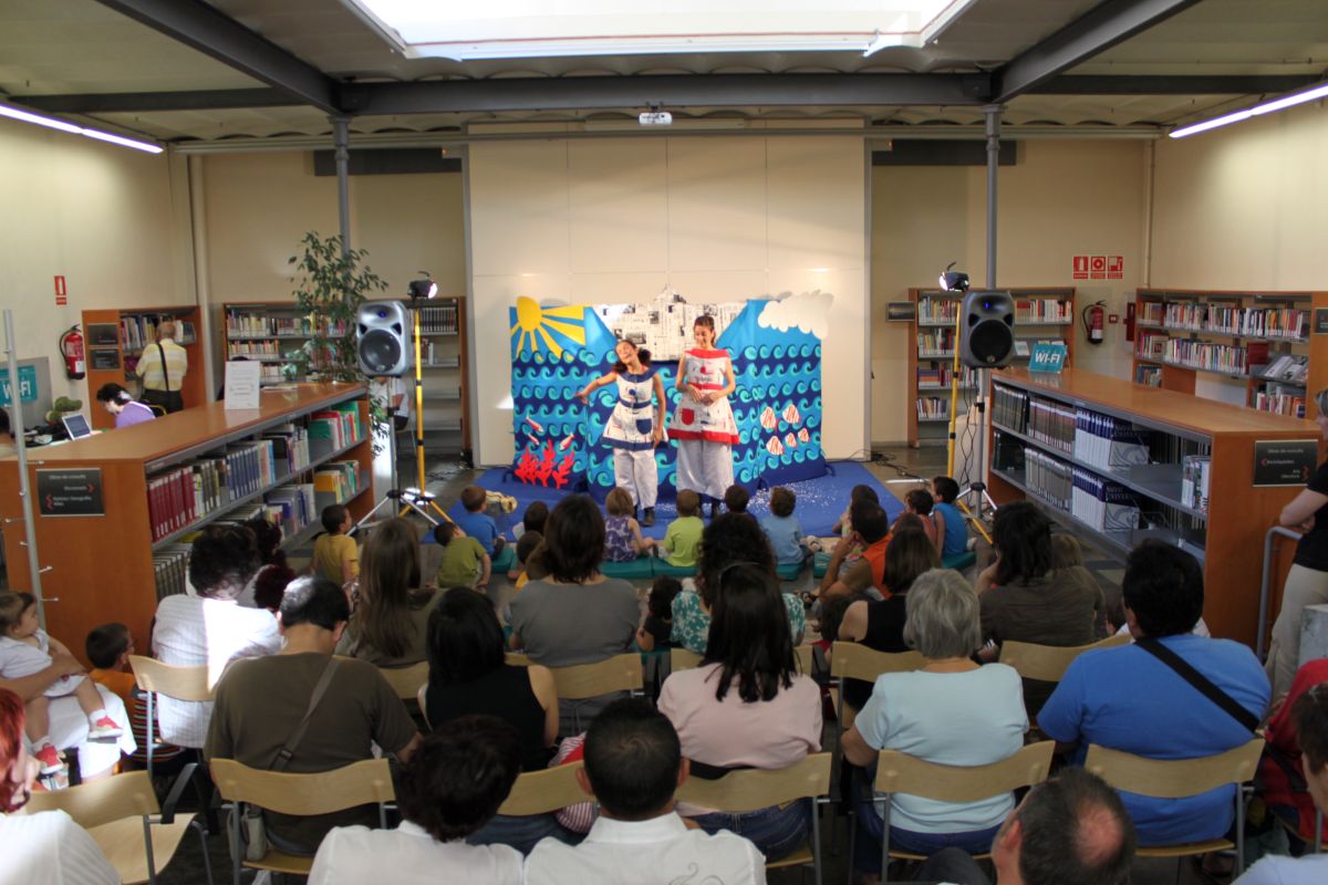 Activitat infantil a la Biblioteca dels Safareigs l'any 2009 / Wikimedia Commons