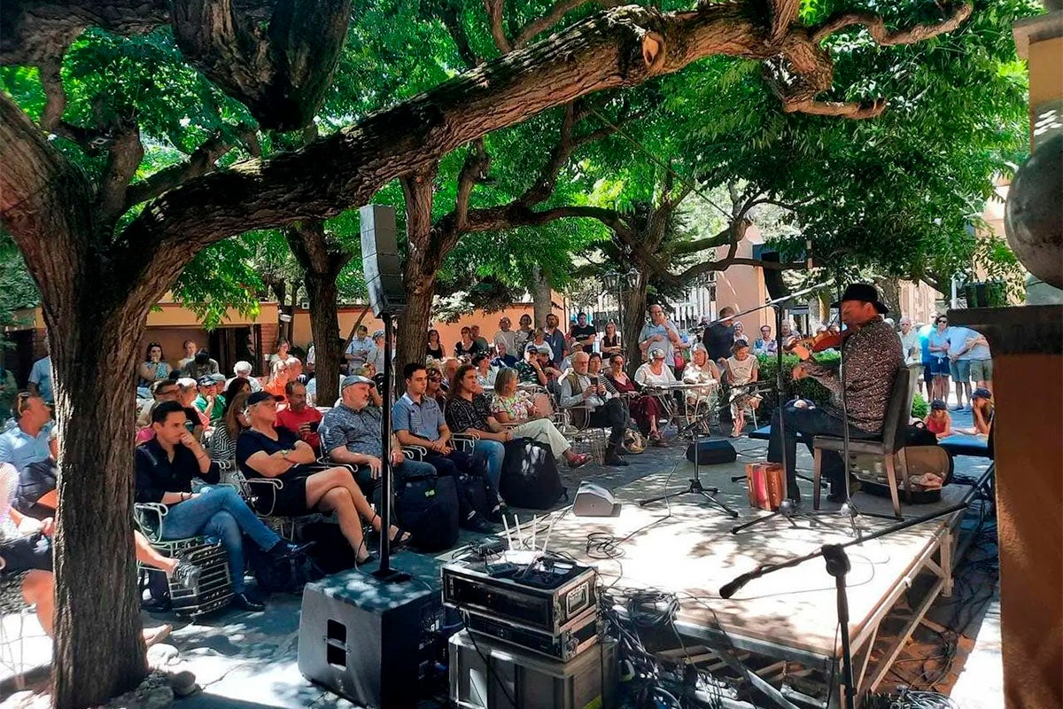 Concert al jardí de l’Hotel Andria de la Seu d’Urgell / Foto: Ajuntament de la Seu d'Urgell